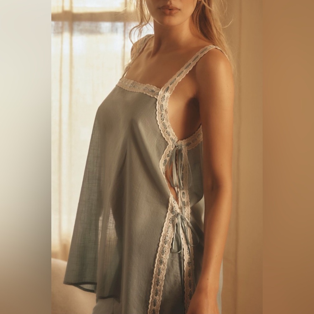 Anthropologie Eyelet Trim Top - Picture 3 of 3